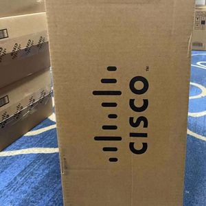 เราเตอร์ Cisco Catalyst 8300 รุ่น C8300-2N2S-4T2X ขนาด 2RU พร้อมพอร์ต 1GbE จำนวน 4 พอร์ต, พอร์ต 10GbE SFP+ จำนวน 2 พอร์ต, ช่องเสียบ 2SM และ 2NIM รองรับ Gigabit Ethernet - Product Image 1