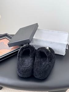 Chaussures à enfiler élégantes pour femmes de luxe, semelles épaisses offrant de la chaleur, chaussures de marche sur mesure pour le printemps - Product Image 4