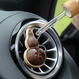 Diffuseur d'huiles essentielles en bois massif de rosewood pour aérateurs de voiture - Product Image 3