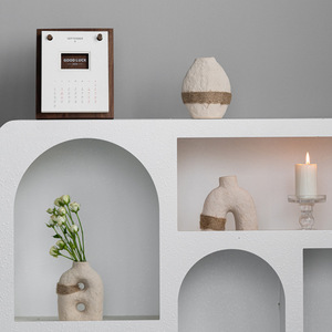 Ensemble de trois petits vases populaires en céramique artisanale, style nordique Xiaohongshu, 100% faits <span class=keywords><strong>à</strong></span> la main, non émaillés, avec sangles, pour intérieur - Product Image 3