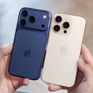 iPhone 17 Pro d'occasion en gros, débloqué d'origine, Grade A+, téléphone portable 5G version globale, reconditionné, smartphone Apple de haute qualité - Product Image 4