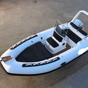 Cina 490 cm scafo in fibra di vetro e tubo gonfiabile <span class=keywords><strong>barca</strong></span> da corsa popolare Console di sterzo <span class=keywords><strong>barca</strong></span> a motore per la pesca Sport stile - Product Image 1