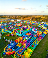 Château gonflable géant commercial personnalisé, parc à thème avec toboggans, parcours d'obstacles, structure de saut pour enfants, location en extérieur