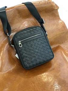 Bolso Bandolera con Logotipo Personalizado Mochila de Viaje Compacta y Resistente. Proveedor de Cuero OEM ODM. Precios Directos de Fábrica de Artículos de Cuero - Product Image 2