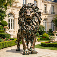 Statue de lion majestueuse en bronze, sculptée par procédé de fonte à la cire perdue, réaliste, pour jardin de manoir européen
