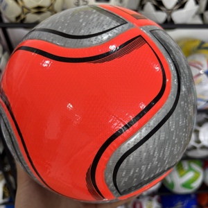 หมายเลขทางการ ลูกฟุตบอลฝึกซ้อมระดับมืออาชีพ 5 ลูก ทนทานสูง เหมาะสำหรับการแข่งขันของสโมสร - Product Image 3