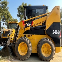 Gebrauchter CAT 246D Kompaktlader Caterpillar 246D Kompakt-Radlader mit Anbaugeräten zum Verkauf