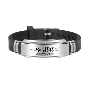 Corazón religioso <span class=keywords><strong>de</strong></span> moda Jesús Escritura Cita Biblia cristiana <span class=keywords><strong>Verso</strong></span> inspirador Fe Esperanza <span class=keywords><strong>Amor</strong></span> Pulseras <span class=keywords><strong>de</strong></span> silicona <span class=keywords><strong>para</strong></span> <span class=keywords><strong>hombre</strong></span> - Product Image 1