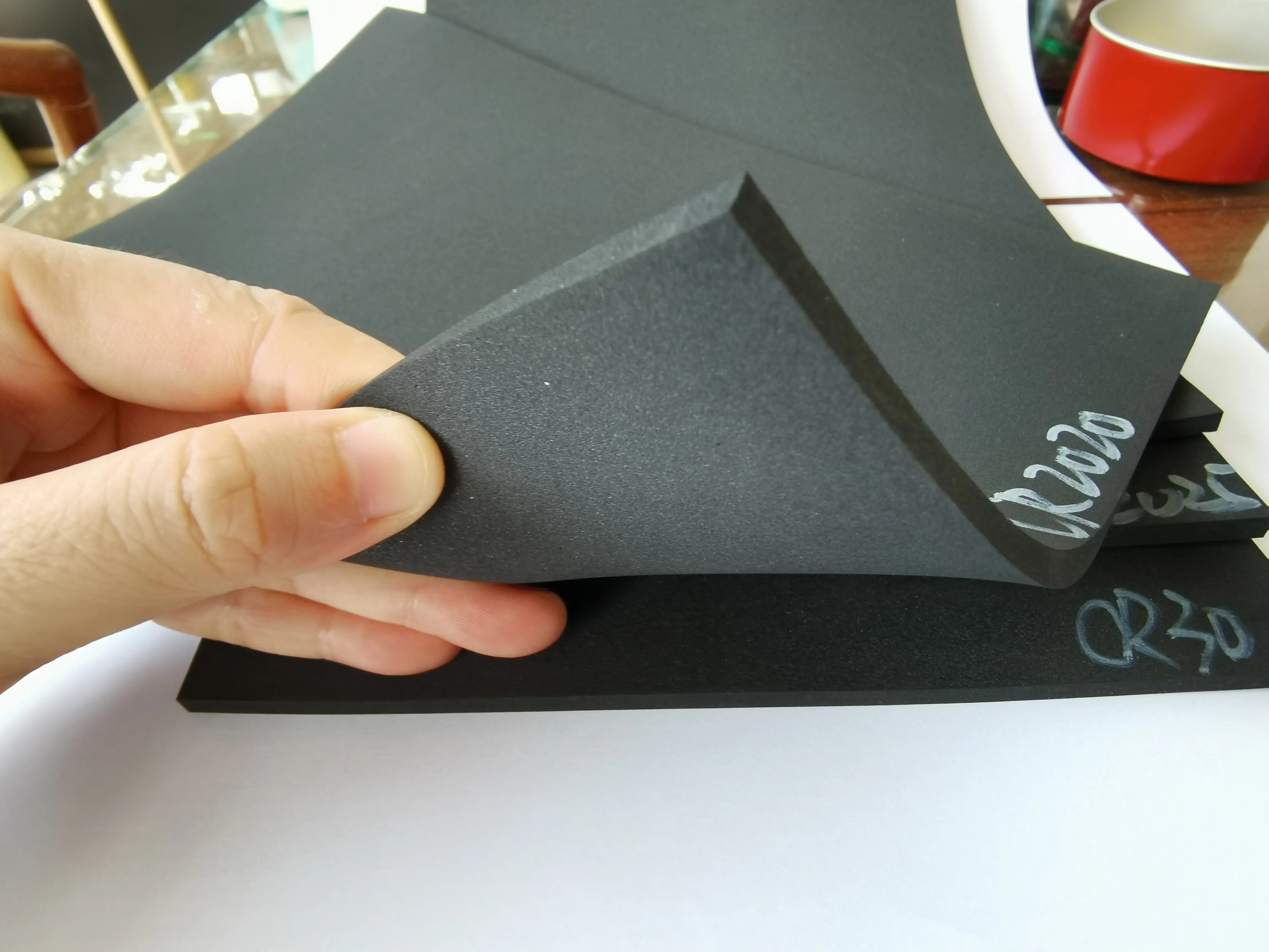 2mm waterproof Anti-Vibration Pads CR SBR 1mm Closed Cell Foam rubber 1mm Sponge neoprene sheet for Wetsuit material