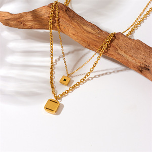 Novo Colar Feminino Banhado a Ouro 18k PVD Que Não Mancha com Pingente de Zircônia Esmeralda em Aço Inoxidável 316L de Camada Dupla - Product Image 4