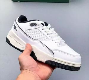 Chaussures de sport et de basketball basses en cuir, tendance luxe, rehaussantes, pour hommes, femmes et couples, décontractées et polyvalentes, couleur unie - Product Image 2