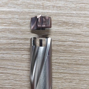 यू ड्रिल के लिए क्राउन ड्रिल धारक उच्च परिशुद्धता आंतरिक शीतलन प्रतिस्थापन - Product Image 4