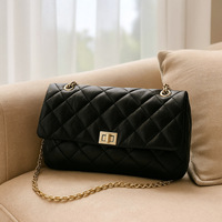 Sac à chaîne matelassé en cuir véritable noir pour femme bandoulière simple petit sac décontracté carré doublure en polyester polyvalent