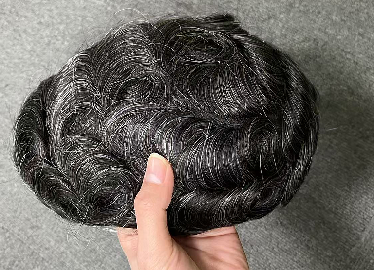# 1B30 Noir cassé avec 30% de cheveux gris