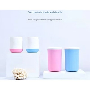 Limpiador de pies personalizado para mascotas, diseño de rotación de <span class=keywords><strong>360</strong></span> ° de lujo con cepillo ABS desmontable y taza de limpieza de patas de varios tamaños para gatos y perros - Product Image 4