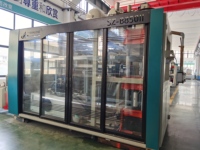 Hoogwaardige hogesnelheids thermoformmachines voor het vacuümvormen van kunststof, PET, PP, PS, voedselverpakkingen en PP kunststof deksels.