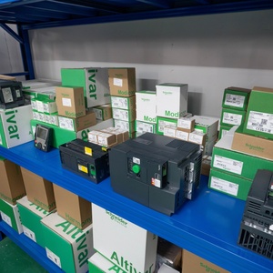 Schneider เบรกเกอร์ C10F4TM040 C10F4TM032 C10F4TM025 C10F4TM016ขนาดกะทัดรัด NSX100F ระบบอัตโนมัติทางอุตสาหกรรมควบคุมด้วย PLC สีดำ - Product Image 6