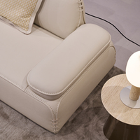 Canapé modulaire droit de salon de taille moyenne au design moderne en cuir épais beige