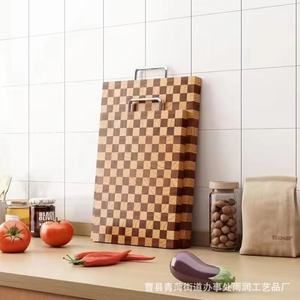 เขียงไม้ลายตารางสี่เหลี่ยมผืนผ้าพร้อมที่จับสำหรับหั่นอาหารในครัว - Product Image 1