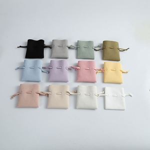 Wholesale Personal Handmade Jewelry Pouch <b>Luxury</b> Custom Jewelry Pouches with Logo Velvet Small <b>Gift</b> Drawstring <b>Bag</b> - Product Image 3