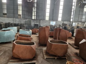 Juego de Macetas de Fibra de Vidrio (FRP) Pequeñas y Grandes, Ligeras y Duraderas, para Terraza, Hogar y Jardín - Product Image 2