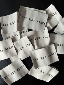 Étiquettes de marque de luxe, étiquettes de taille en damassé à coupe droite, étiquettes tissées pour vêtements - Product Image 2