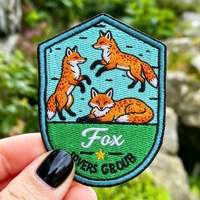Écussons et badges brodés 3D personnalisés avec logo, thermocollants pour vêtements, sacs à dos, t-shirts - Formes fleur et cœur, couleur personnalisée