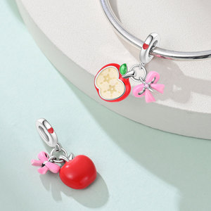Lote Pequeño con Logotipo Personalizado, Adorno Doble Colgante de <span class=keywords><strong>Manzana</strong></span> Dulce y Femenina con Lazo, Cuentas y Estrella de Esmalte Rojo, Lazo Rosa con Diseño de <span class=keywords><strong>Manzana</strong></span> y Semillas, para Orchard Resort Travel - Product Image 5