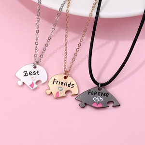 Venta al por mayor de moda de los niños <span class=keywords><strong>amor</strong></span> empalme colgante collar personalizado <span class=keywords><strong>amor</strong></span> buen amigo collar conjunto - Product Image 3