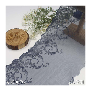 Garniture de tissu en tulle de dentelle de voile de nylon écologique bleu foncé vintage de 23cm avec broderie de fleurs vives pour femmes - Product Image 1