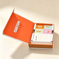 Jeu de cartes personnalisées imprimées avec support en bois – Jeu de questions amusantes et stimulantes pour la conversation, cartes de jeu de table personnalisables
