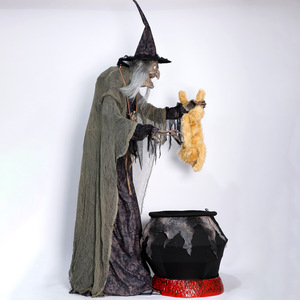 Decoración de Halloween para Casa Embrujada, Bar o Sala de <span class=keywords><strong>Escape</strong></span>, Gran Accesorio Eléctrico de Inducción de Gato Bruja Cocinando - Product Image 1