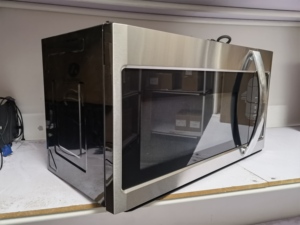 Four à micro-ondes de 48 L avec ventilateur d'extraction intégré au bas - Product Image 5