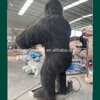 Modèles d'animaux animatroniques de gorille de petite taille personnalisés avec capteur infrarouge électrique pour les parcs d'attractions et les foires de plein air
