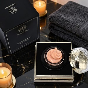 Máscara Facial de Carvão Fermentado e Seda com Efeito Blur Instantâneo para Disfarçar Rugas, Preenchimento Rápido de Linhas, Firmadora, Suavizante e Corretiva - Product Image 3