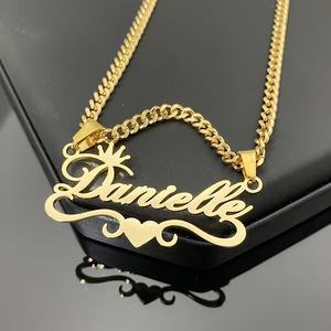 Collana con Ciondolo Personalizzato in Acciaio Inossidabile Placcato Oro 18K Certificata CE, Gioiello Regalo per Donne - Product Image 4