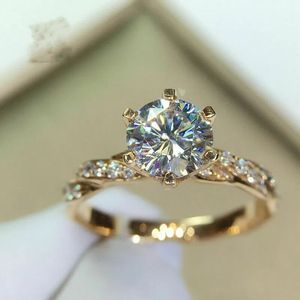 CAOSHI Classique Bagues Plaquées Or à 6 Griffes avec Zircons Ronds Simulés Diamant pour Femme, Bijoux de Mariage et Fiançailles, Vente en Gros Pas Cher, OEM - Product Image 5