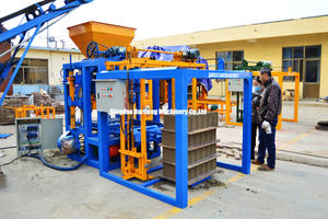 Máquina de fabricación de ladrillos de fábrica de bloques de <span class=keywords><strong>china</strong></span>, QT4-24 de hormigón, mini fábrica de ladrillos - Product Image 3