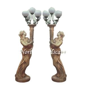 Décoration <span class=keywords><strong>de</strong></span> jardin extérieur Produit en usine Pierre beige Éclairage Marbre blanc Statues grecques européennes Lampadaire - Product Image 1