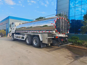 Camión Cisterna Aislado de 10 Ruedas y 20m3 para Transporte de Alimentos Líquidos, 4 Compartimentos, Camión Cisterna para Agua Potable y Leche, Limpio (CIP), en Venta - Product Image 2
