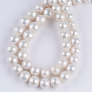 Perlas Sueltas de Agua Dulce Naturales Blancas y Moradas de 11-12 mm para Hacer Collares, Pendientes y Accesorios - Product Image 5