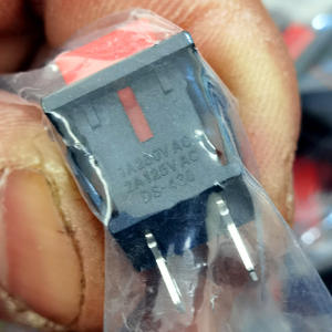 Repuestos y Accesorios para Desbrozadora Honda GX35: Botón de Paro, Interruptor de Posición del Acelerador, Interruptor de Aceite del Motor - Product Image 3