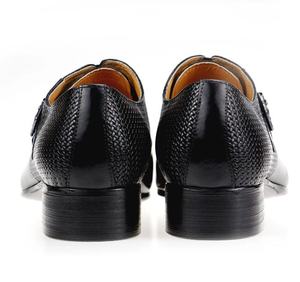 Zapatos de vestir para hombre hechos a medida con hebillas modernas, zapatos de cuero brogue casuales y formales hechos a mano. - Product Image 4
