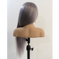 Tête de mannequin en cheveux humains longs pour la pratique et l'entraînement du coiffage, avec épaules et cheveux ciblés