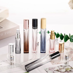Oferta Especial: Mini Envase de Vidrio Degradado Personalizado de 5ml/10ml para Muestras de Perfume, Botella de Spray de Viaje con Tapa Plateada/Negra - Product Image 2