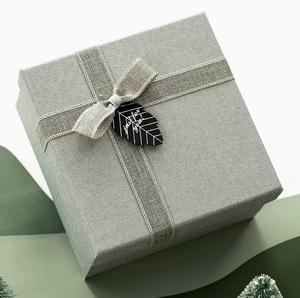 Luxury White Cardboard Clothes Shoes Packaging <strong>Small</strong> Folding <strong>Paper</strong> Gift <strong>Box</strong> With Ribbon - Product Image 4