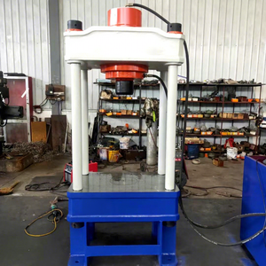 Presse hydraulique à quatre colonnes de 100 tonnes, 150 tonnes, 200 tonnes, 500 tonnes, 380V, course personnalisée. - Product Image 2