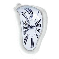 Horloge électronique rétro créative à effet de distorsion, horloge à effet de fusion de personnalité