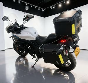 Motocicleta Usada de Gasolina de 300cc con Inyección Electrónica de Combustible y Sistema de Refrigeración por Agua - Product Image 6