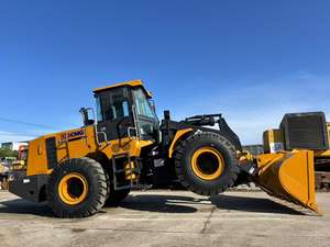 Chargeur sur pneus XCM G 5t ZL50GN de marque d'occasion avec godet de 4, 5 m3 en vente en bon état - Product Image 4